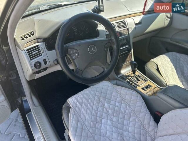 Синій Мерседес Е-Клас, об'ємом двигуна 2.69 л та пробігом 335 тис. км за 5300 $, фото 14 на Automoto.ua