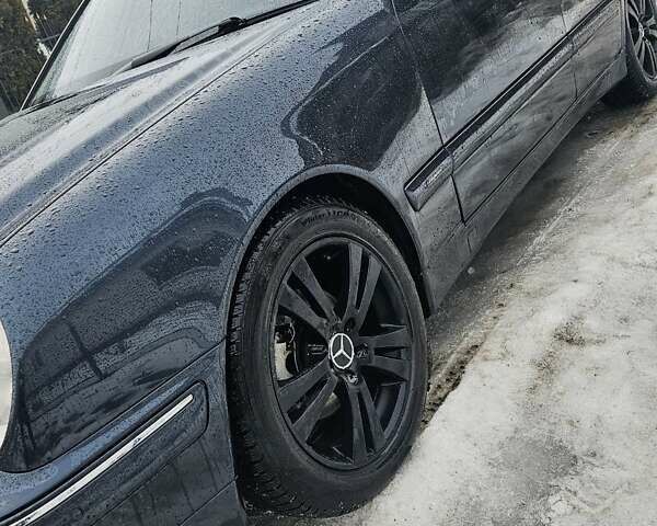 Синий Мерседес Е-Класс, объемом двигателя 2 л и пробегом 272 тыс. км за 4700 $, фото 6 на Automoto.ua