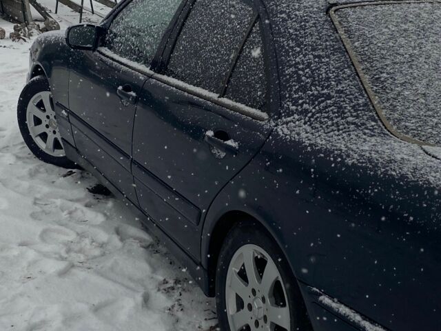 Синий Мерседес Е-Класс, объемом двигателя 2 л и пробегом 408 тыс. км за 3000 $, фото 4 на Automoto.ua