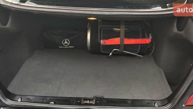 Синій Мерседес Е-Клас, об'ємом двигуна 2 л та пробігом 300 тис. км за 4700 $, фото 29 на Automoto.ua