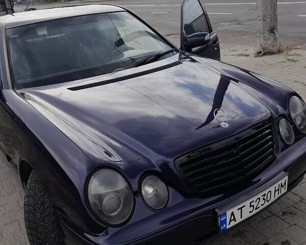 Синий Мерседес Е-Класс, объемом двигателя 2 л и пробегом 360 тыс. км за 3400 $, фото 1 на Automoto.ua