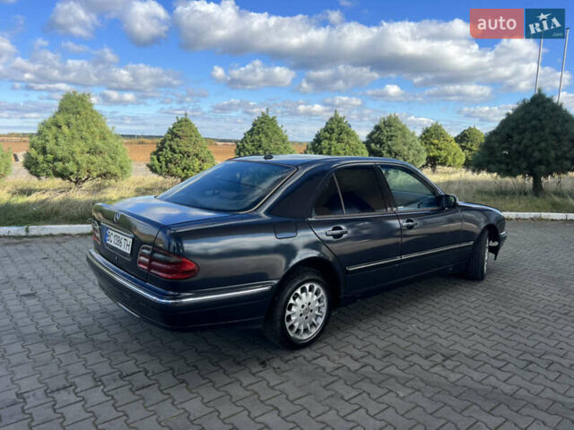 Синій Мерседес Е-Клас, об'ємом двигуна 2.69 л та пробігом 299 тис. км за 2999 $, фото 3 на Automoto.ua