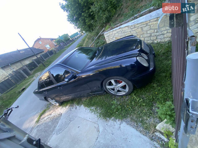 Синій Мерседес Е-Клас, об'ємом двигуна 2 л та пробігом 300 тис. км за 3700 $, фото 7 на Automoto.ua