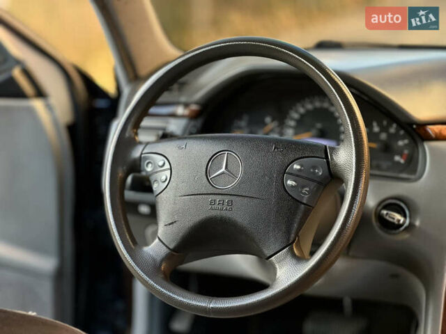 Мерседес Е-Класс 2001 в Ивано-Франковске на Automoto.ua Синий Мерседес Е-Класс, объемом двигателя 3.2 л и пробегом 350 тыс. км за 3800 $, фото 18 на Automoto.ua