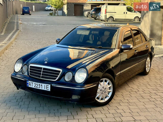 Мерседес Е-Класс 2001 в Ивано-Франковске на Automoto.ua Синий Мерседес Е-Класс, объемом двигателя 3.2 л и пробегом 350 тыс. км за 3800 $, фото 4 на Automoto.ua