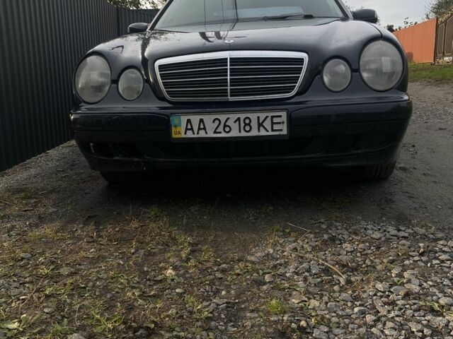 Синій Мерседес Е-Клас, об'ємом двигуна 2 л та пробігом 400 тис. км за 2850 $, фото 2 на Automoto.ua