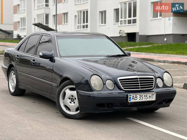 Синій Мерседес Е-Клас, об'ємом двигуна 2.2 л та пробігом 250 тис. км за 4000 $, фото 1 на Automoto.ua