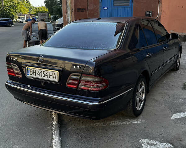 Синій Мерседес Е-Клас, об'ємом двигуна 3.23 л та пробігом 229 тис. км за 2999 $, фото 7 на Automoto.ua