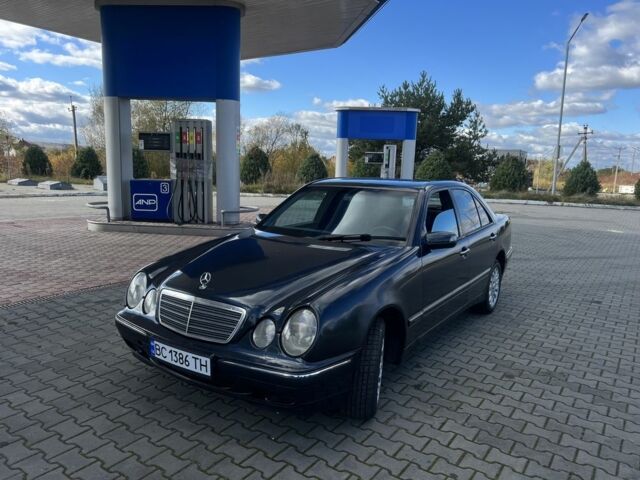 Мерседес Е-Класс 2001 в Жовкве на Automoto.ua Синий Мерседес Е-Класс, объемом двигателя 2.7 л и пробегом 299 тыс. км за 3649 $, фото 5 на Automoto.ua