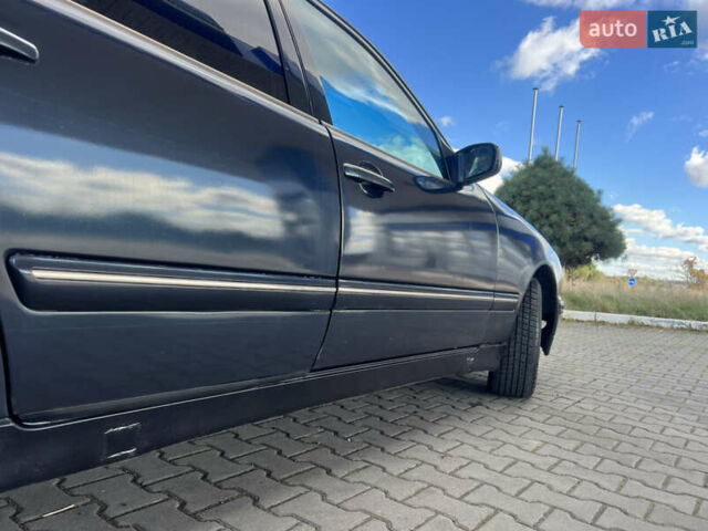 Мерседес Е-Класс 2001 в Жовкве на Automoto.ua Синий Мерседес Е-Класс, объемом двигателя 2.69 л и пробегом 299 тыс. км за 3649 $, фото 4 на Automoto.ua