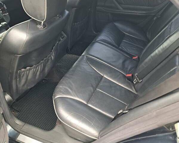 Синий Мерседес Е-Класс, объемом двигателя 2.2 л и пробегом 400 тыс. км за 2850 $, фото 9 на Automoto.ua