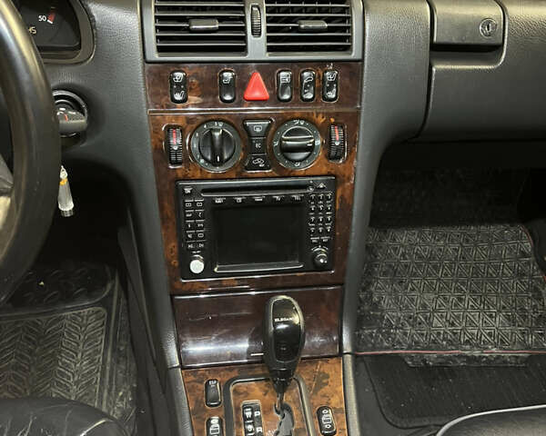 Синій Мерседес Е-Клас, об'ємом двигуна 2.7 л та пробігом 550 тис. км за 5200 $, фото 5 на Automoto.ua