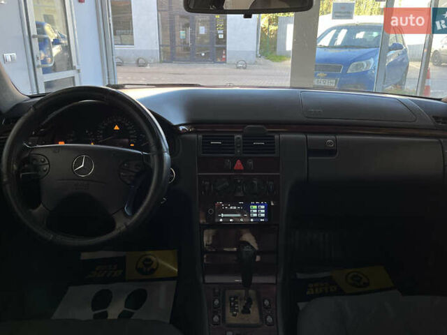 Синій Мерседес Е-Клас, об'ємом двигуна 2.15 л та пробігом 249 тис. км за 5500 $, фото 17 на Automoto.ua