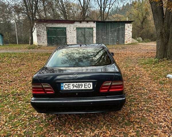 Мерседес Е-Класс 2001 в Путиле на Automoto.ua Синий Мерседес Е-Класс, объемом двигателя 3.2 л и пробегом 545 тыс. км за 3000 $, фото 1 на Automoto.ua