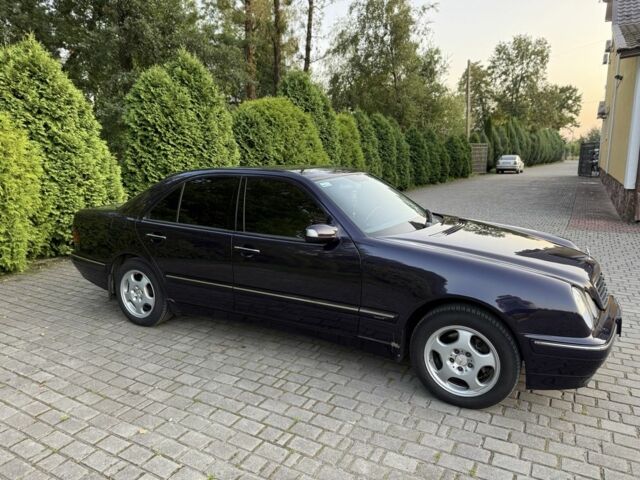 Мерседес Е-Класс 2001 в Львове на Automoto.ua Синий Мерседес Е-Класс, объемом двигателя 2.7 л и пробегом 347 тыс. км за 7300 $, фото 3 на Automoto.ua