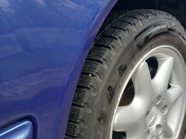 Синий Мерседес Е-Класс, объемом двигателя 2 л и пробегом 300 тыс. км за 3800 $, фото 11 на Automoto.ua