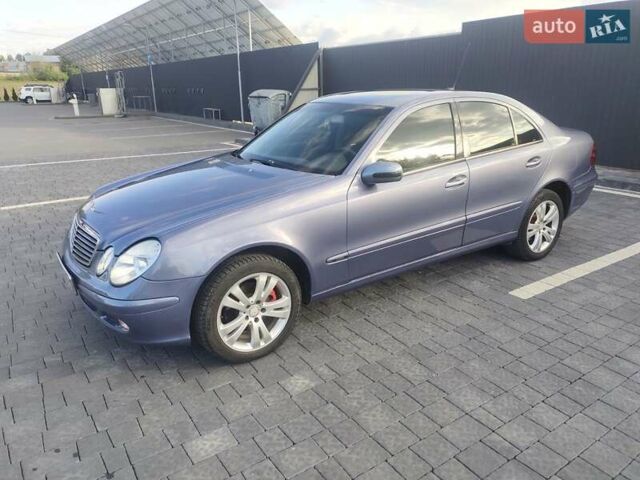 Синій Мерседес Е-Клас, об'ємом двигуна 2.2 л та пробігом 292 тис. км за 6400 $, фото 17 на Automoto.ua