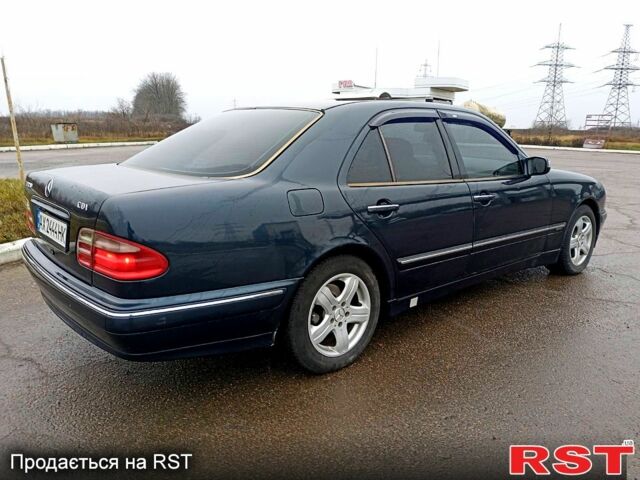 Синий Мерседес Е-Класс, объемом двигателя 3.2 л и пробегом 0 тыс. км за 5000 $, фото 7 на Automoto.ua