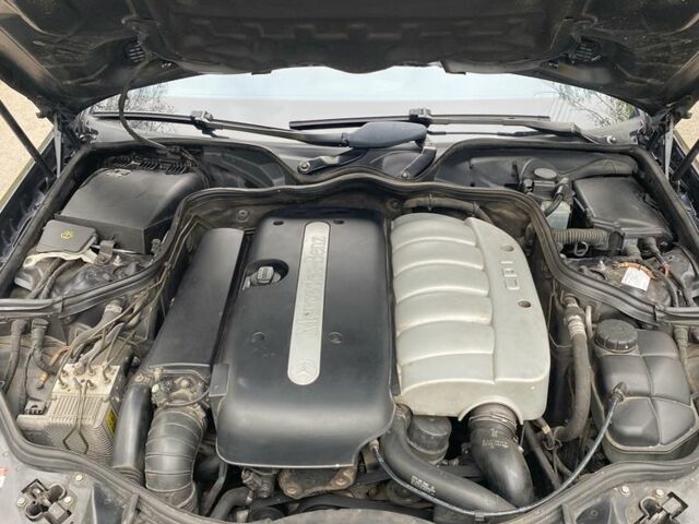 Синій Мерседес Е-Клас, об'ємом двигуна 2.7 л та пробігом 226 тис. км за 8000 $, фото 23 на Automoto.ua