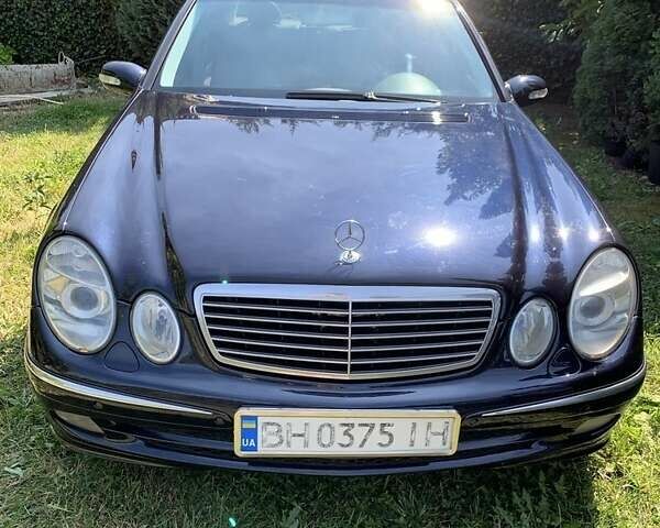 Синий Мерседес Е-Класс, объемом двигателя 2.7 л и пробегом 368 тыс. км за 8500 $, фото 7 на Automoto.ua