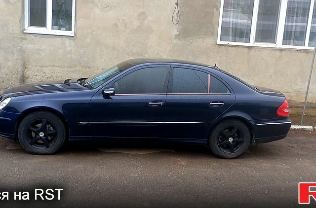 Синій Мерседес Е-Клас, об'ємом двигуна 2.7 л та пробігом 400 тис. км за 6700 $, фото 1 на Automoto.ua