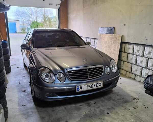 Синий Мерседес Е-Класс, объемом двигателя 3.2 л и пробегом 378 тыс. км за 11900 $, фото 40 на Automoto.ua
