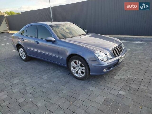 Синій Мерседес Е-Клас, об'ємом двигуна 2.2 л та пробігом 292 тис. км за 6400 $, фото 8 на Automoto.ua