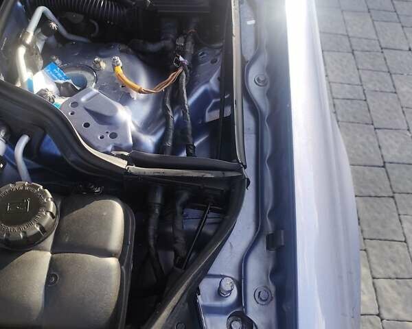 Синій Мерседес Е-Клас, об'ємом двигуна 2.2 л та пробігом 292 тис. км за 6400 $, фото 40 на Automoto.ua