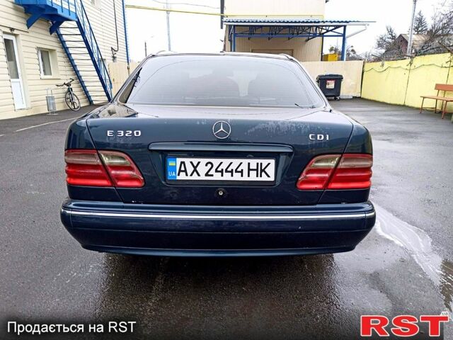 Синій Мерседес Е-Клас, об'ємом двигуна 3.2 л та пробігом 0 тис. км за 5000 $, фото 1 на Automoto.ua