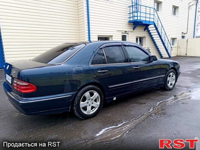 Синий Мерседес Е-Класс, объемом двигателя 3.2 л и пробегом 0 тыс. км за 5000 $, фото 10 на Automoto.ua