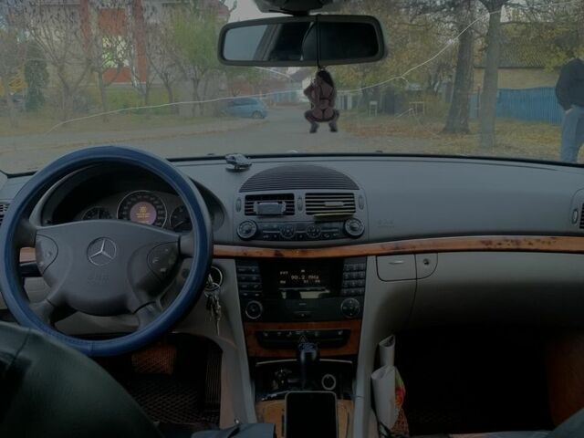 Синий Мерседес Е-Класс, объемом двигателя 2.7 л и пробегом 460 тыс. км за 6000 $, фото 8 на Automoto.ua