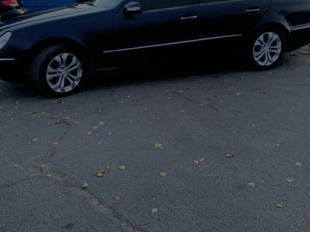 Синий Мерседес Е-Класс, объемом двигателя 2.7 л и пробегом 460 тыс. км за 6000 $, фото 5 на Automoto.ua