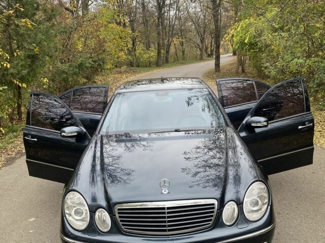 Синій Мерседес Е-Клас, об'ємом двигуна 2.7 л та пробігом 226 тис. км за 8000 $, фото 15 на Automoto.ua