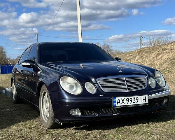 Синий Мерседес Е-Класс, объемом двигателя 1.8 л и пробегом 272 тыс. км за 6200 $, фото 2 на Automoto.ua