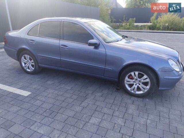 Синій Мерседес Е-Клас, об'ємом двигуна 2.2 л та пробігом 292 тис. км за 6400 $, фото 20 на Automoto.ua