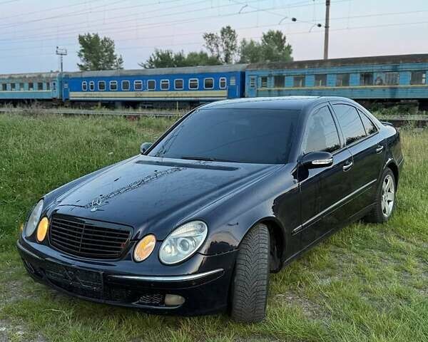 Синий Мерседес Е-Класс, объемом двигателя 2.7 л и пробегом 336 тыс. км за 4700 $, фото 5 на Automoto.ua