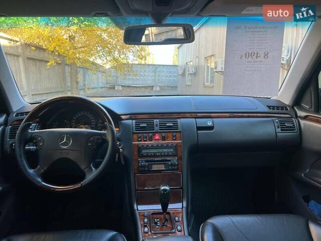 Синій Мерседес Е-Клас, об'ємом двигуна 2.8 л та пробігом 241 тис. км за 8490 $, фото 17 на Automoto.ua