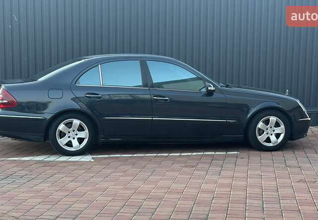 Синій Мерседес Е-Клас, об'ємом двигуна 3.2 л та пробігом 310 тис. км за 6800 $, фото 7 на Automoto.ua