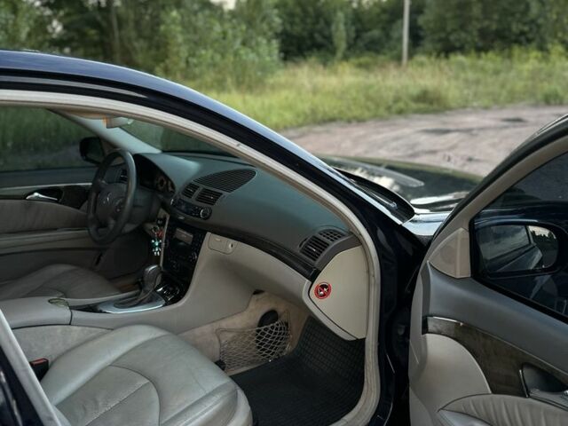 Синій Мерседес Е-Клас, об'ємом двигуна 2.7 л та пробігом 440 тис. км за 6300 $, фото 14 на Automoto.ua