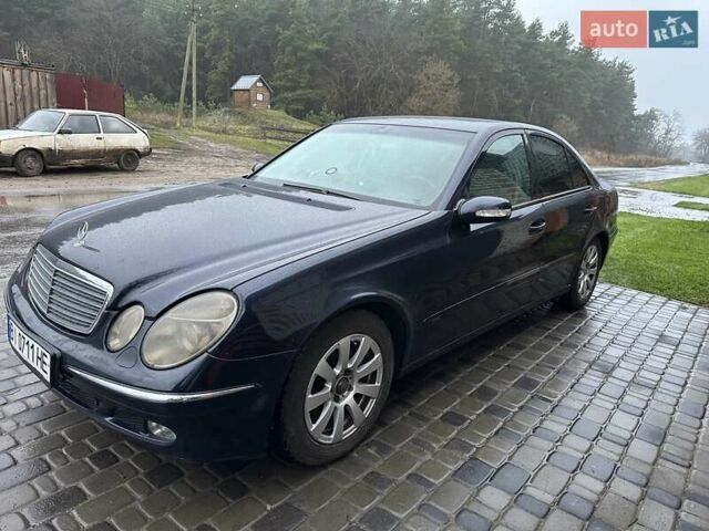 Синий Мерседес Е-Класс, объемом двигателя 2.7 л и пробегом 320 тыс. км за 5500 $, фото 7 на Automoto.ua