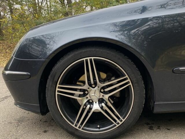 Синій Мерседес Е-Клас, об'ємом двигуна 2.7 л та пробігом 226 тис. км за 8000 $, фото 14 на Automoto.ua