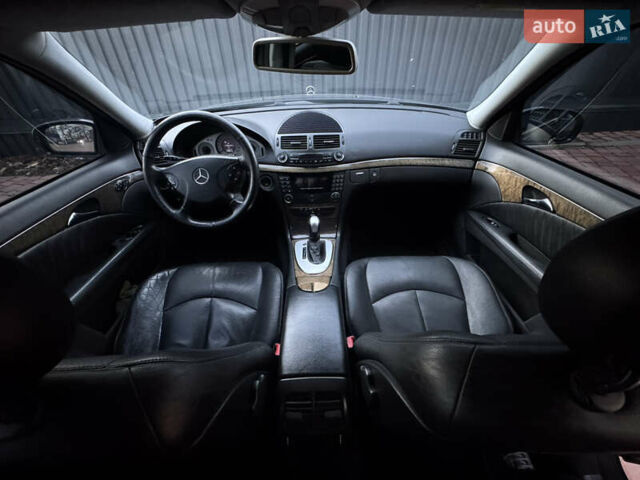 Синій Мерседес Е-Клас, об'ємом двигуна 3.2 л та пробігом 310 тис. км за 6800 $, фото 17 на Automoto.ua