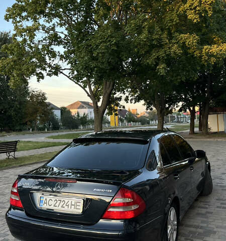 Синий Мерседес Е-Класс, объемом двигателя 2.2 л и пробегом 450 тыс. км за 6200 $, фото 6 на Automoto.ua