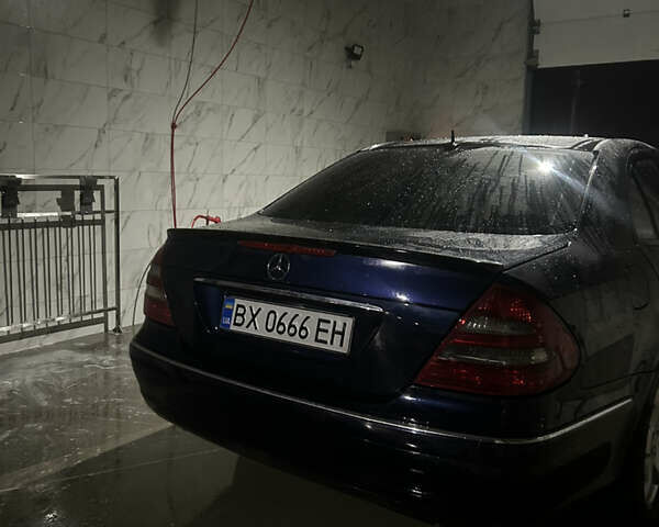 Синий Мерседес Е-Класс, объемом двигателя 2.7 л и пробегом 285 тыс. км за 7200 $, фото 10 на Automoto.ua