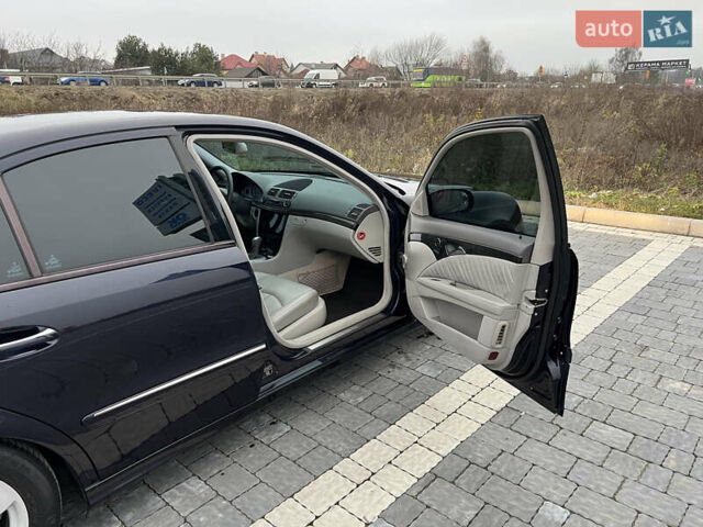 Синій Мерседес Е-Клас, об'ємом двигуна 2.6 л та пробігом 246 тис. км за 6990 $, фото 10 на Automoto.ua