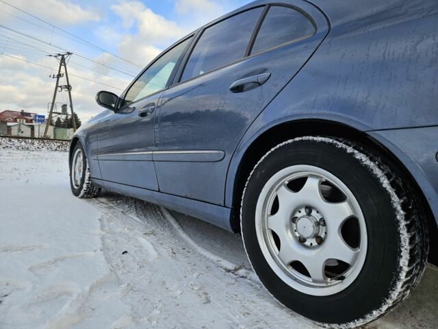 Синий Мерседес Е-Класс, объемом двигателя 2.7 л и пробегом 400 тыс. км за 2800 $, фото 5 на Automoto.ua