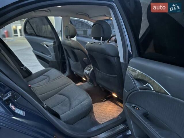 Синій Мерседес Е-Клас, об'ємом двигуна 2.6 л та пробігом 300 тис. км за 5250 $, фото 46 на Automoto.ua
