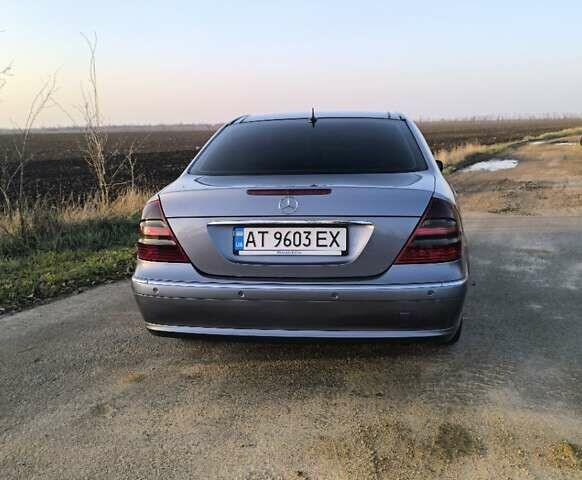 Синий Мерседес Е-Класс, объемом двигателя 3.2 л и пробегом 378 тыс. км за 11900 $, фото 12 на Automoto.ua