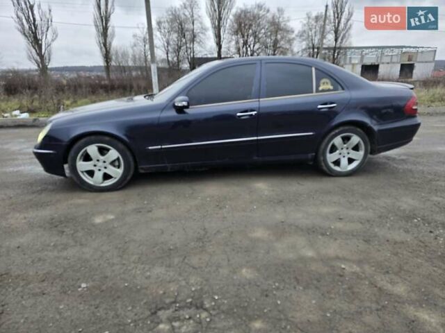 Синій Мерседес Е-Клас, об'ємом двигуна 2.7 л та пробігом 336 тис. км за 4499 $, фото 5 на Automoto.ua