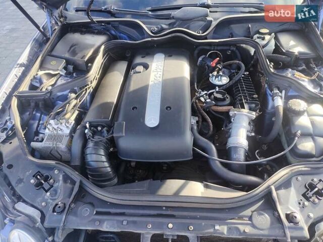 Синій Мерседес Е-Клас, об'ємом двигуна 2.2 л та пробігом 292 тис. км за 6400 $, фото 41 на Automoto.ua